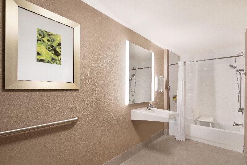适合残疾人士使用的套间, Staybridge Suites San Antonio Downtown Convention Center, An Ihg