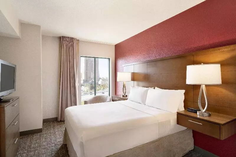 キングサイズベッドのスイートルーム, Staybridge Suites San Antonio Downtown Convention Center, An Ihg