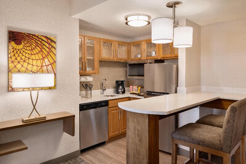 Suite Llit King, Staybridge Suites San Antonio Downtown Convention Center, An Ihg