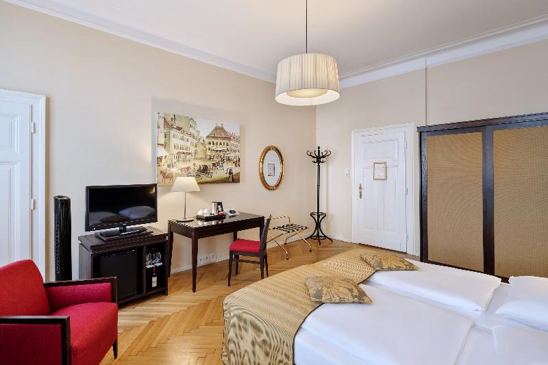 غرفة قياسية مزوَّدة بجاكوزي, Sundia by Liberty Suncity