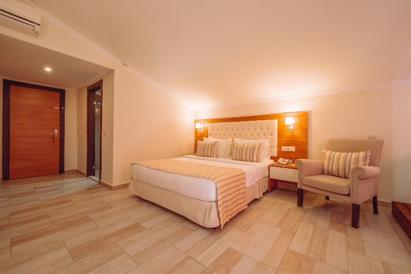 غرفة قياسية مزوَّدة بجاكوزي, Sundia by Liberty Suncity