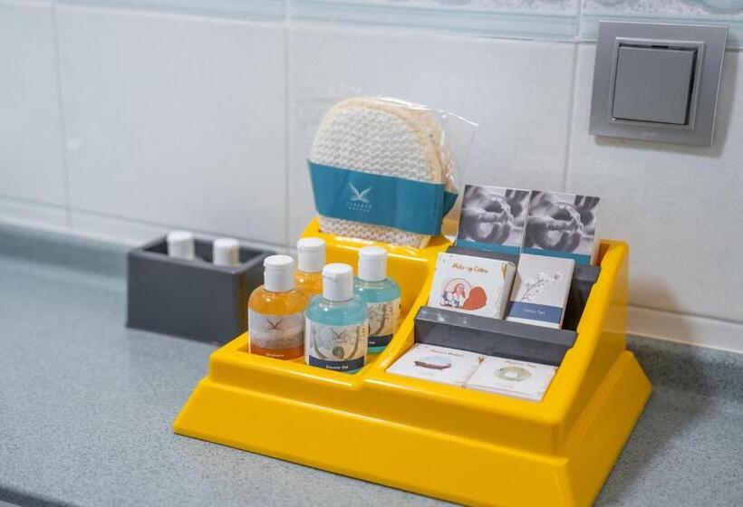 غرفة قياسية مزوَّدة بجاكوزي, Sundia by Liberty Suncity