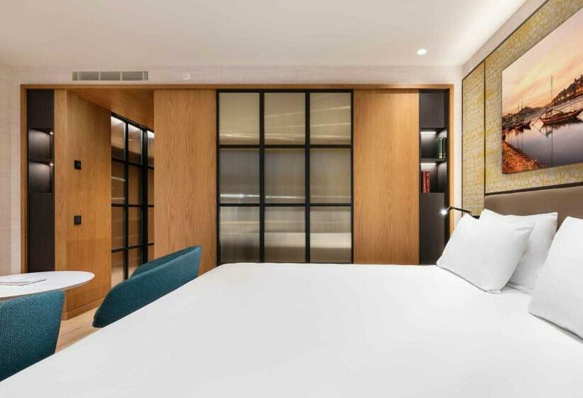 اتاق لوکس, Eurostars Aliados