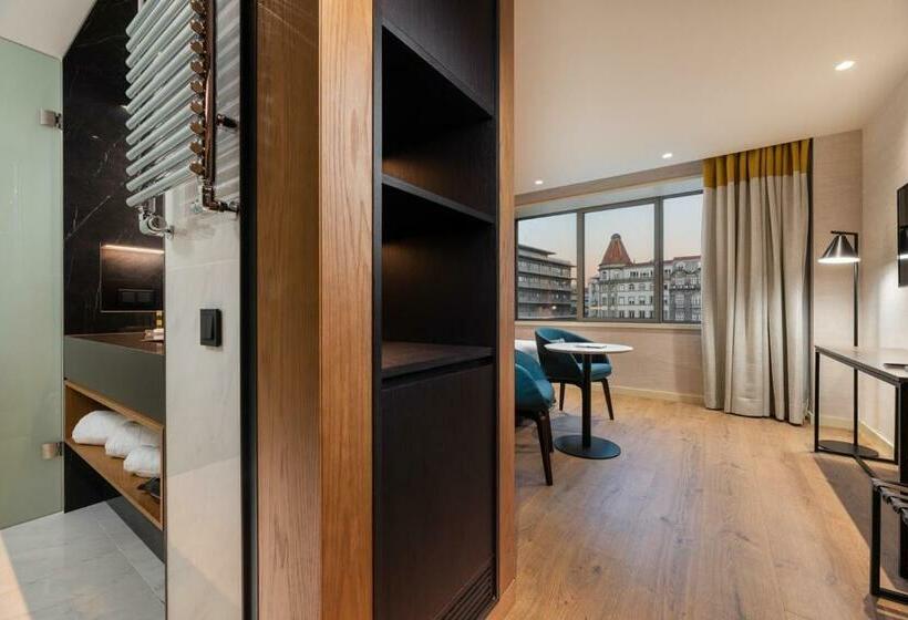 Quarto Deluxe com Vistas, Eurostars Aliados