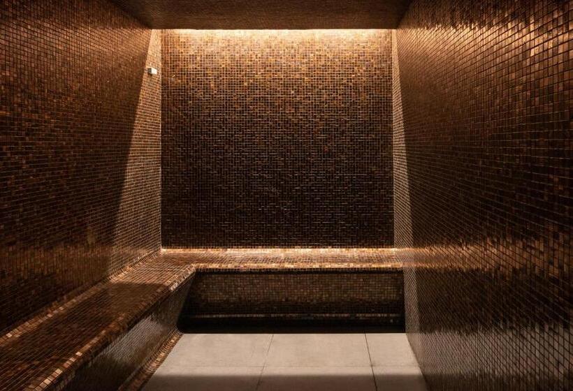 اتاق لوکس, Eurostars Aliados