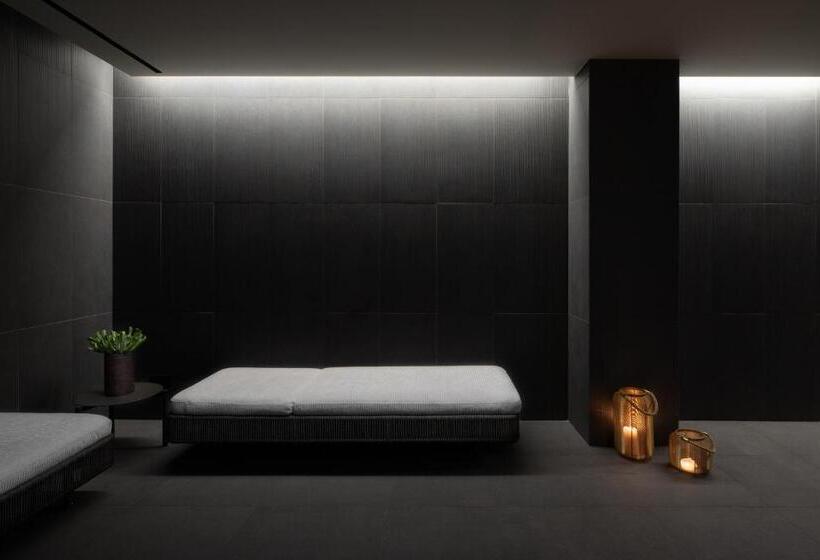 اتاق لوکس, Eurostars Aliados