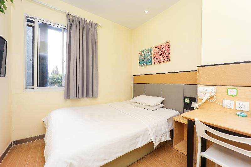 سوییت جونیور, Eurostars Aliados