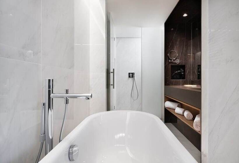 سوییت جونیور, Eurostars Aliados