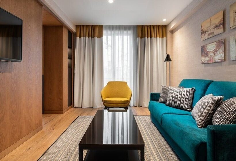 سوییت جونیور, Eurostars Aliados