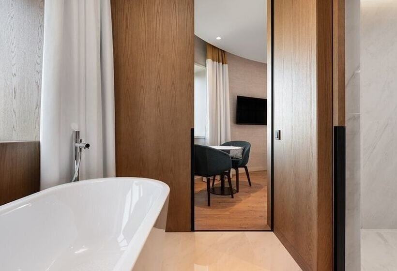 سوییت جونیور, Eurostars Aliados