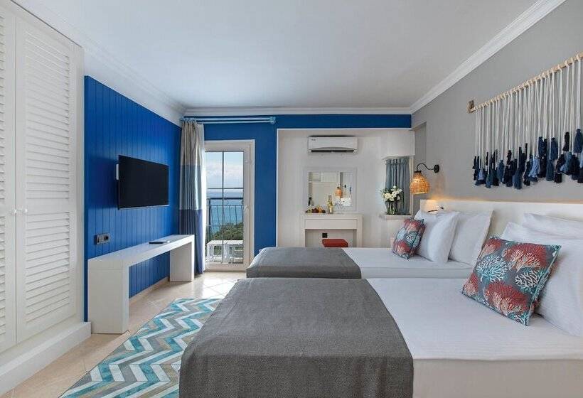 Номер Стандарт Вид на Море, Holiday Inn Resort Bodrum By Ihg