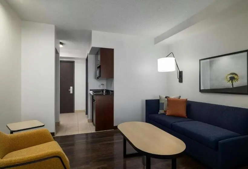 キングサイズベッドのスイートルーム, City Express by Marriott Washington, DC Northeast