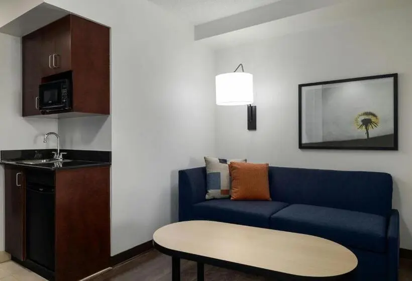 キングサイズベッドのスイートルーム, City Express by Marriott Washington, DC Northeast