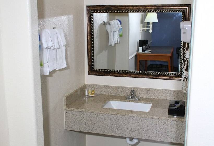 Номер Стандарт 2 Двуспальные Кровати, Days Inn By Wyndham Houston