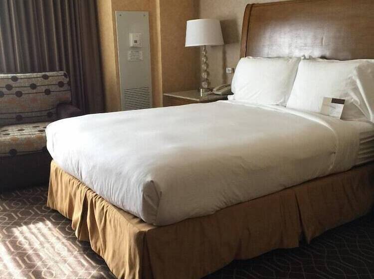 غرفة قياسية لذوى الاحتياجات الخاصة, Doubletree Suites By Hilton Anaheim Rsrt   Conv Cntr