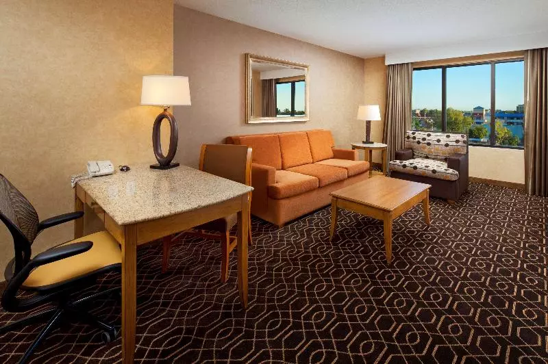 سوییت, Doubletree Suites By Hilton Anaheim Rsrt Conv Cntr