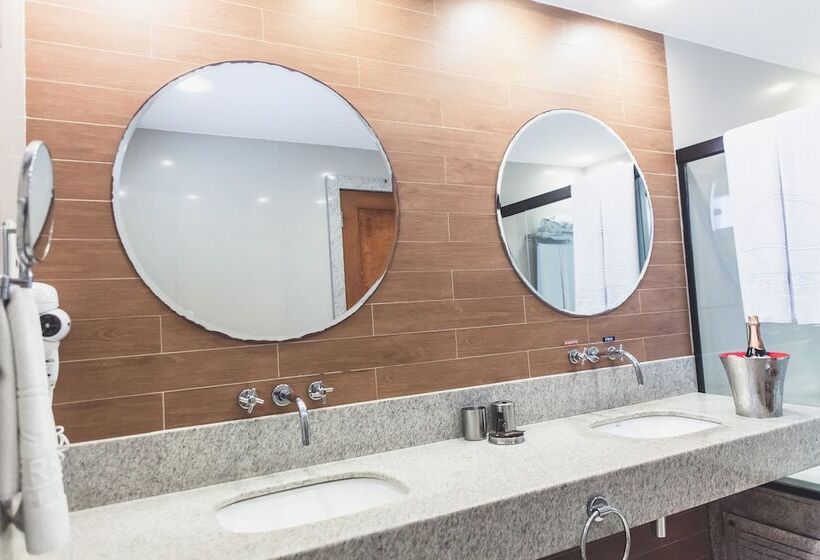 스위트, Ferradura Resort