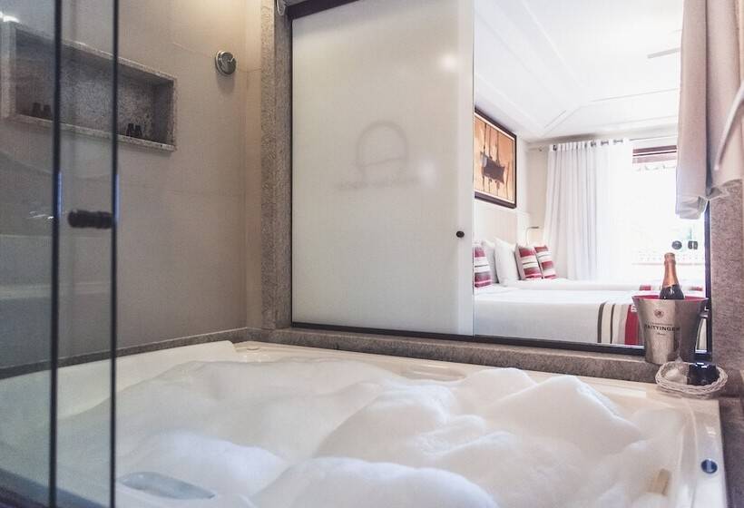 스위트, Ferradura Resort