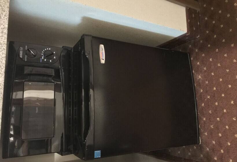 スイート, Holiday Inn Express Syracuse Fairgrounds, An Ihg