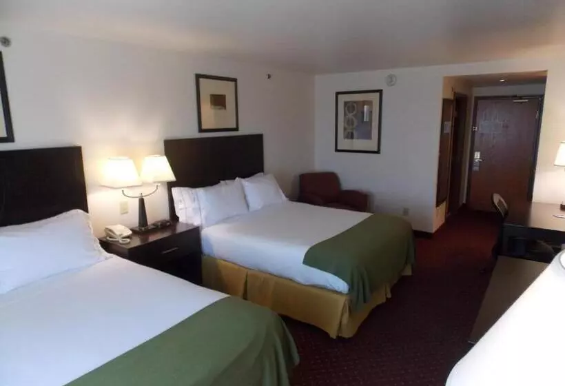 سوییت, Holiday Inn Express Syracuse Fairgrounds, An Ihg