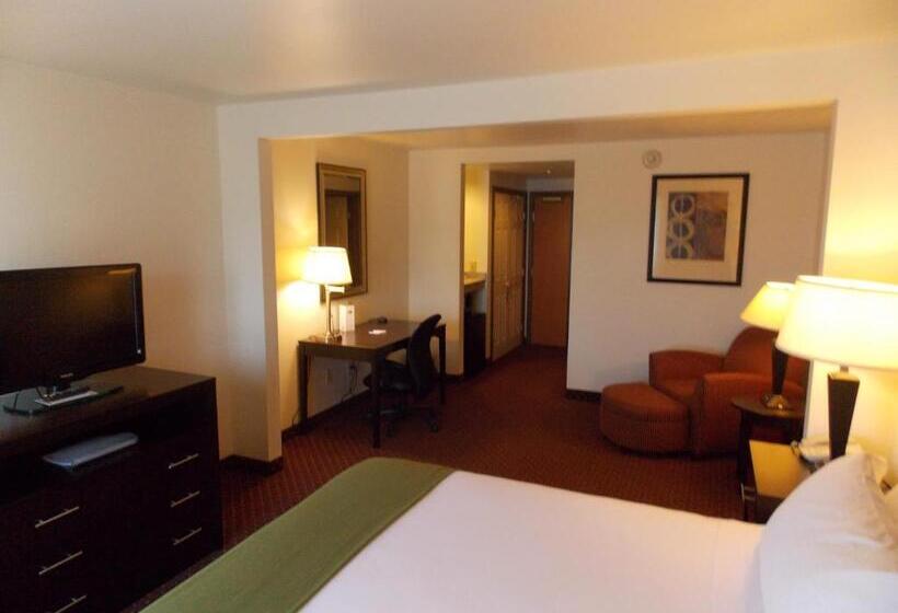 Стандартный Номер Кровать Кинг, Holiday Inn Express Syracuse Fairgrounds, An Ihg