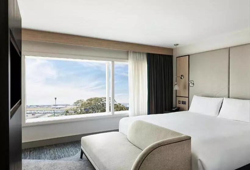 景色の見えるデラックスルーム, Hyatt Place London Heathrow Airport