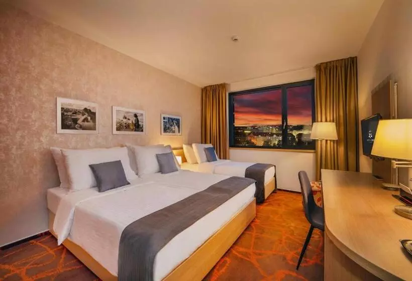 Standard Kolmen Hengen Huone, Iris Hotel Eden Czech Leading Hotels