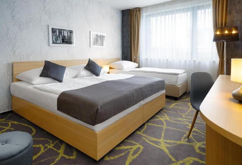 Номер Стандарт Трехместный, Iris Hotel Eden   Czech Leading Hotels