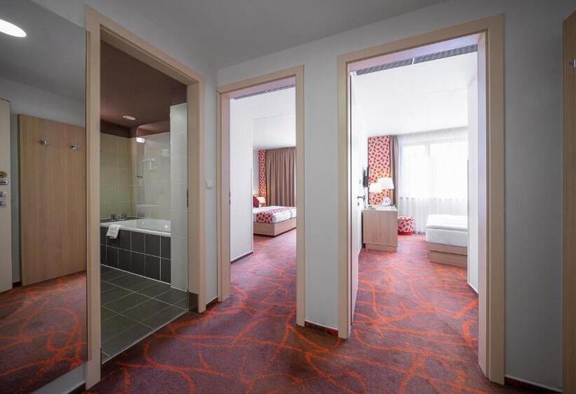 Family Suite, Iris Hotel Eden   Czech Leading Hotels
