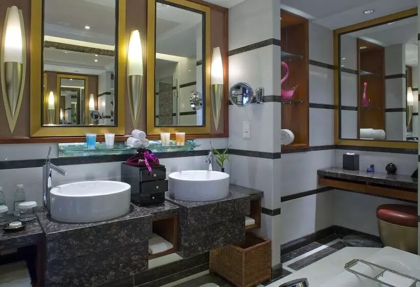 デラックススイート, Kempinski Hotel Shenzhen   24 Hours Stay Privilege, Subject To Hotel Inventory