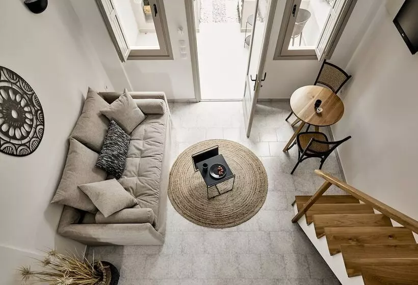 1ベッドルームアパートメント, Marillia Village