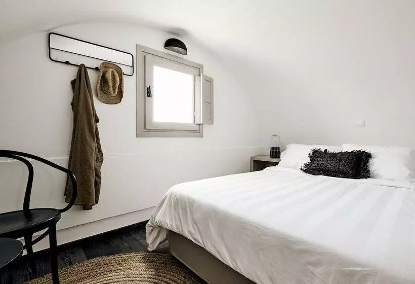 1ベッドルームアパートメント, Marillia Village