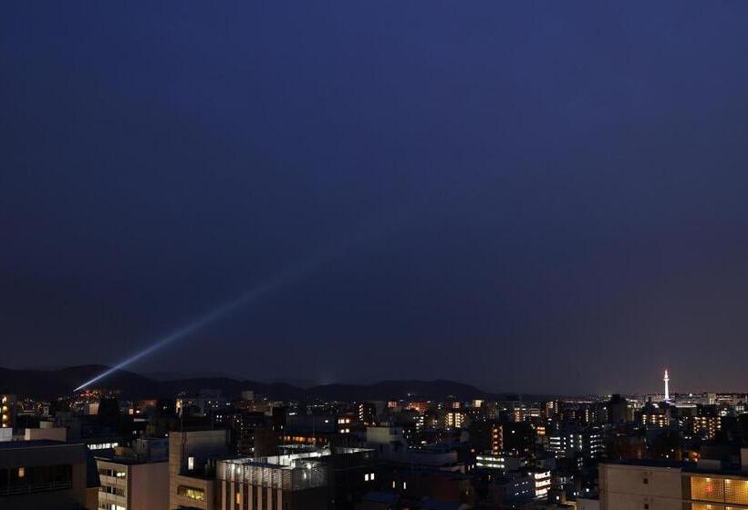 اتاق لوکس سه تخته با چشمانداز, Mystays Kyotoshijo