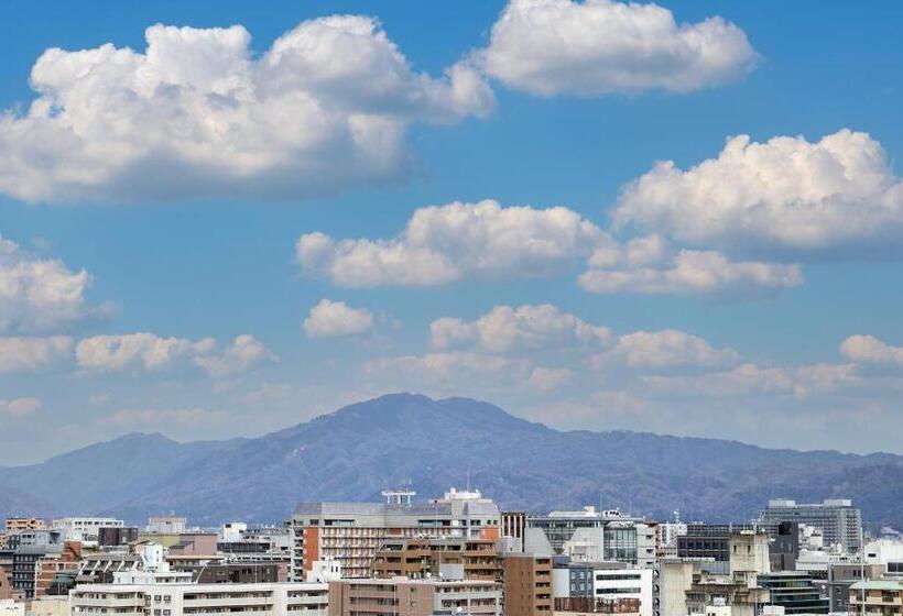 اتاق لوکس سه تخته با چشمانداز, Mystays Kyotoshijo