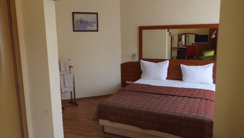 コンフォートルーム, Palitra