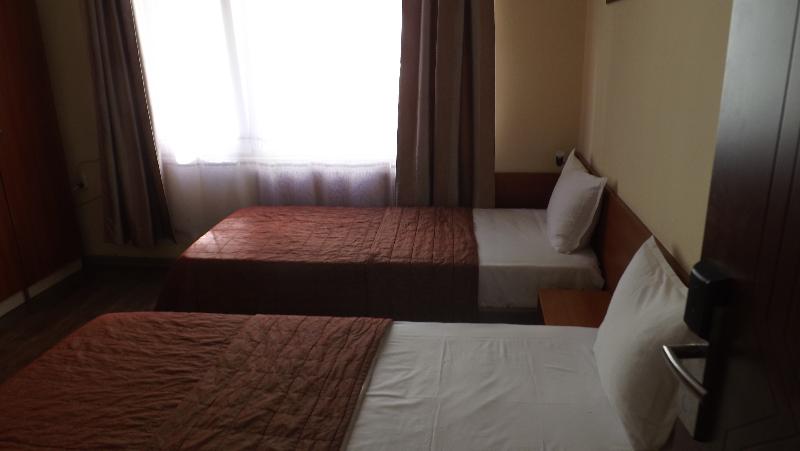 スタンダードルーム, Palitra