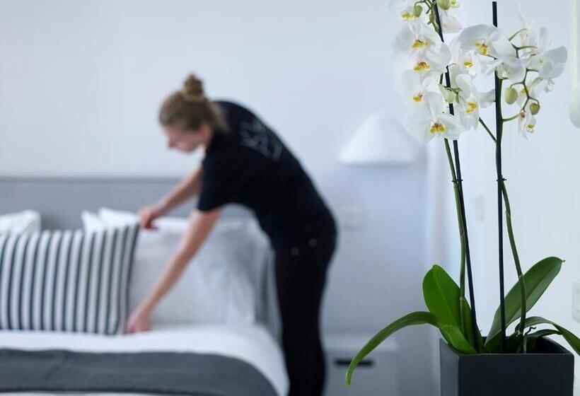 اتاق لوکس با بالکن, Kalisti Hotel & Suites