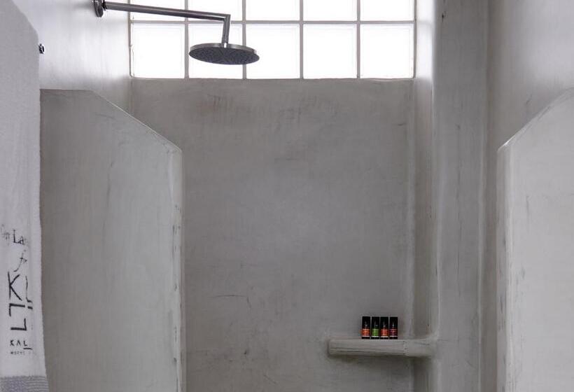 سوئیت با بالکن, Kalisti Hotel & Suites