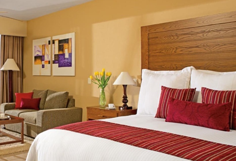 Junior Suite Widok Basen, Secrets Aura Cozumel   Adults Only