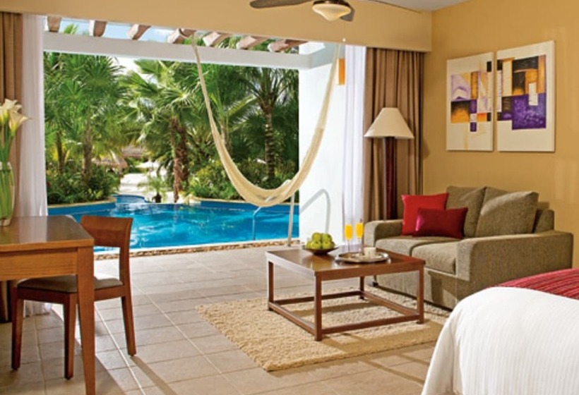 小型套房带泳池景, Secrets Aura Cozumel   Adults Only