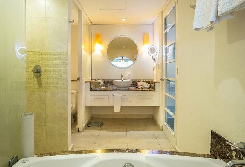 带大床的小型套房, Secrets Aura Cozumel   Adults Only