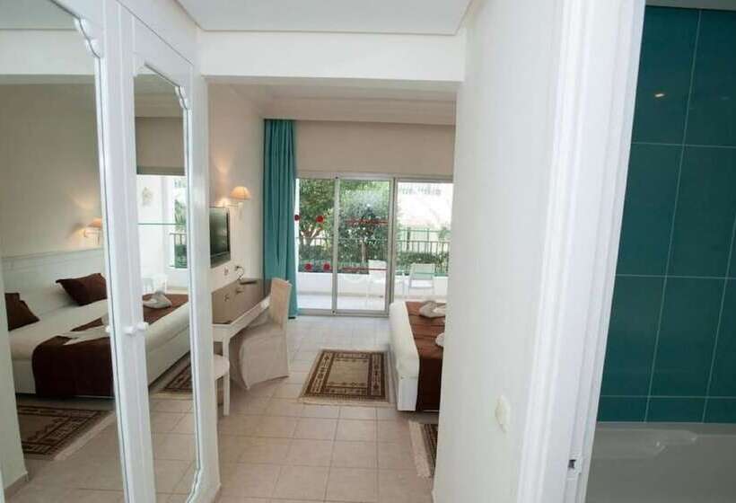 家庭间, Soviva Resort   Families Only