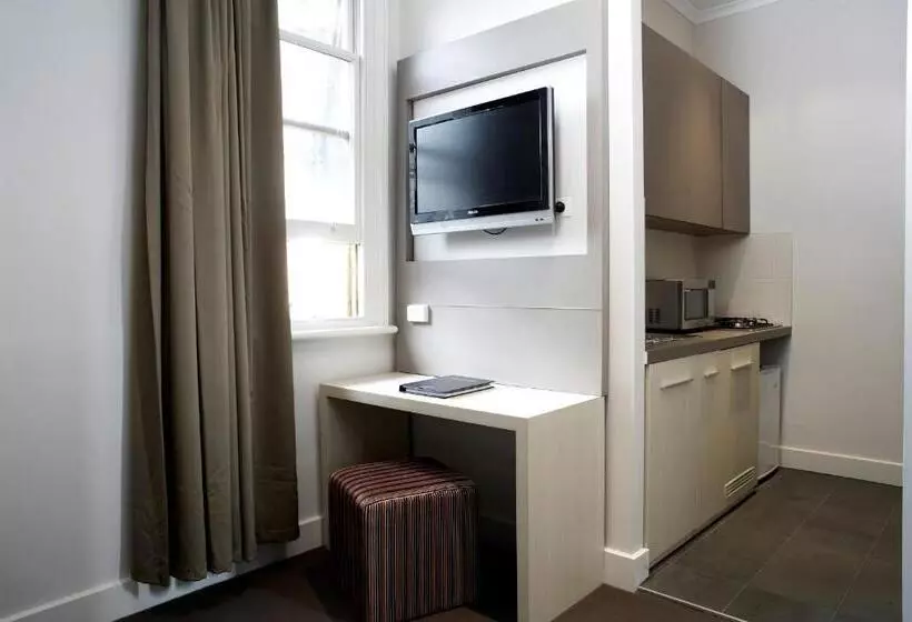 1 Bedroom Apartment