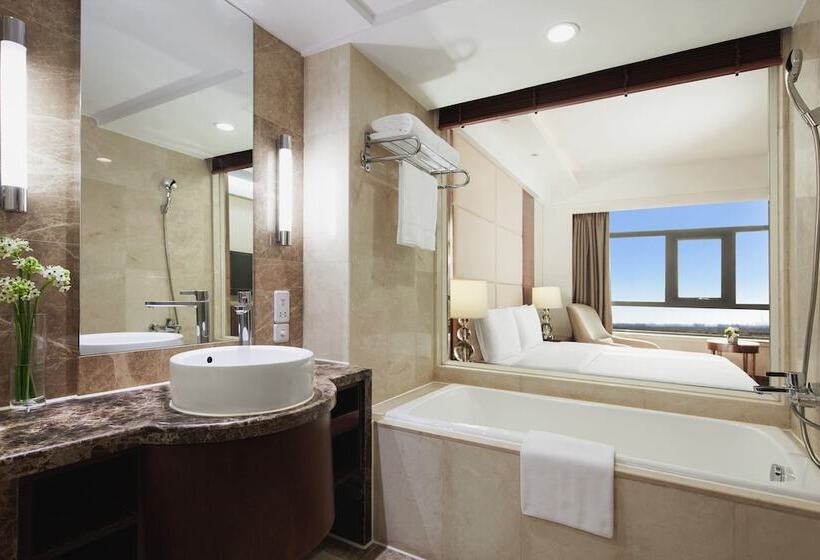 غرفة بريميوم, Crowne Plaza Beijing International Airport, An Ihg