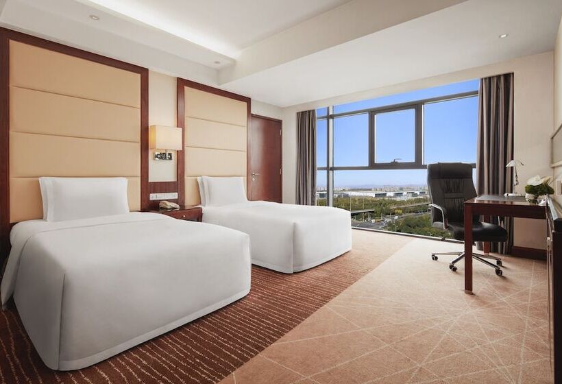 غرفة بريميوم, Crowne Plaza Beijing International Airport, An Ihg