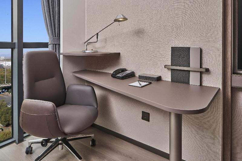 اتاق پرمیوم, Crowne Plaza Beijing International Airport, An Ihg