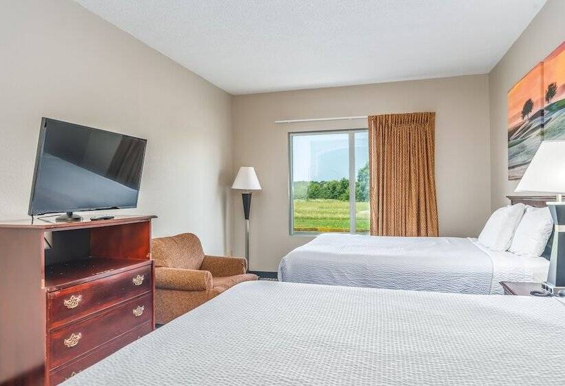 带2个双人床的标准工作室, Days Inn By Wyndham Coliseum Montgomery Al