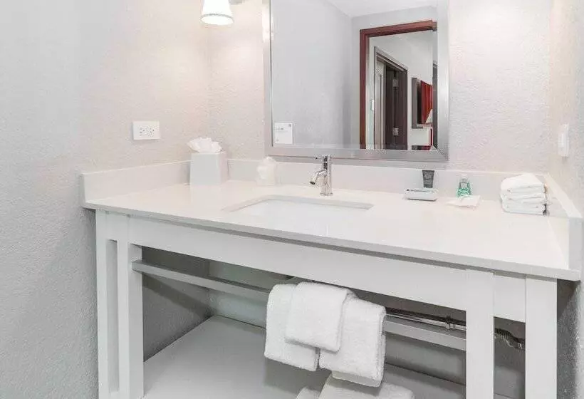 اتاق لوکس با چشم‌انداز استخر, Four Points By Sheraton Caguas Real