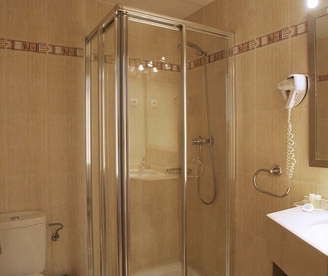 اتاق استاندارد یک نفره, Goartín