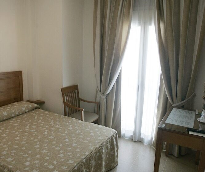 اتاق استاندارد یک نفره, Goartín